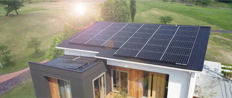 大型10kW太陽光パネル