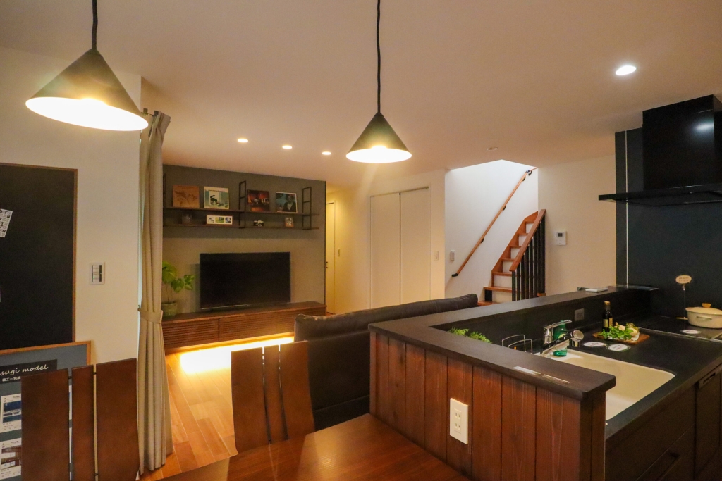 イエロクモデル part1|大黒建設｜いつまでも安心して暮らせる住まいを