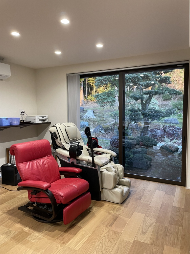 広いリビングに居ながら自然を楽しめる平屋|大黒建設｜いつまでも安心して暮らせる住まいを