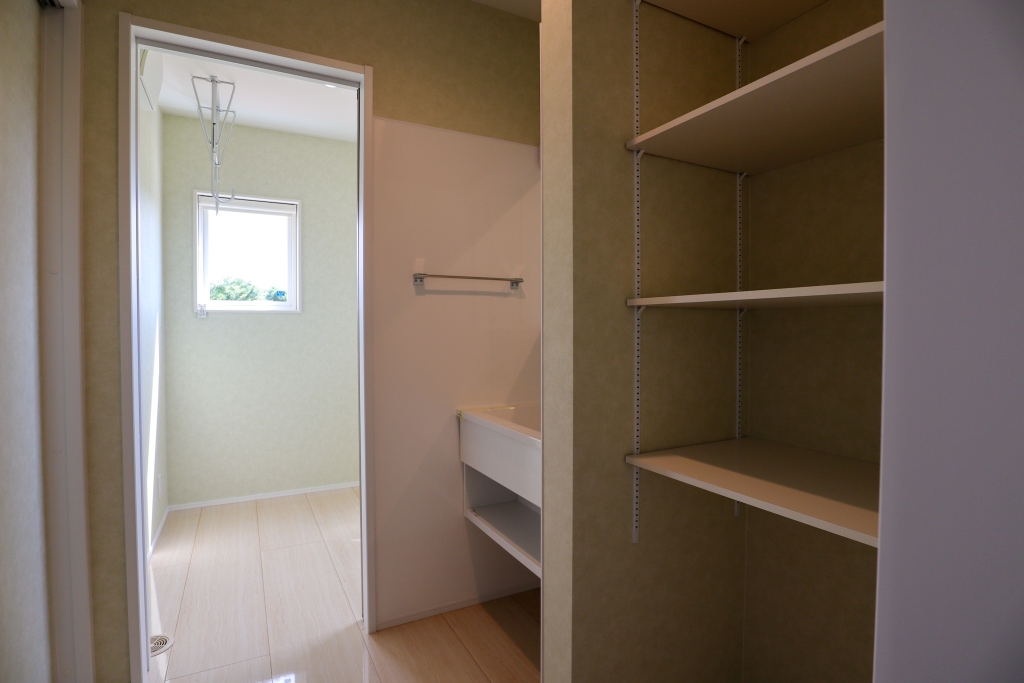 赤い屋根のかわいい平屋|大黒建設｜いつまでも安心して暮らせる住まいを