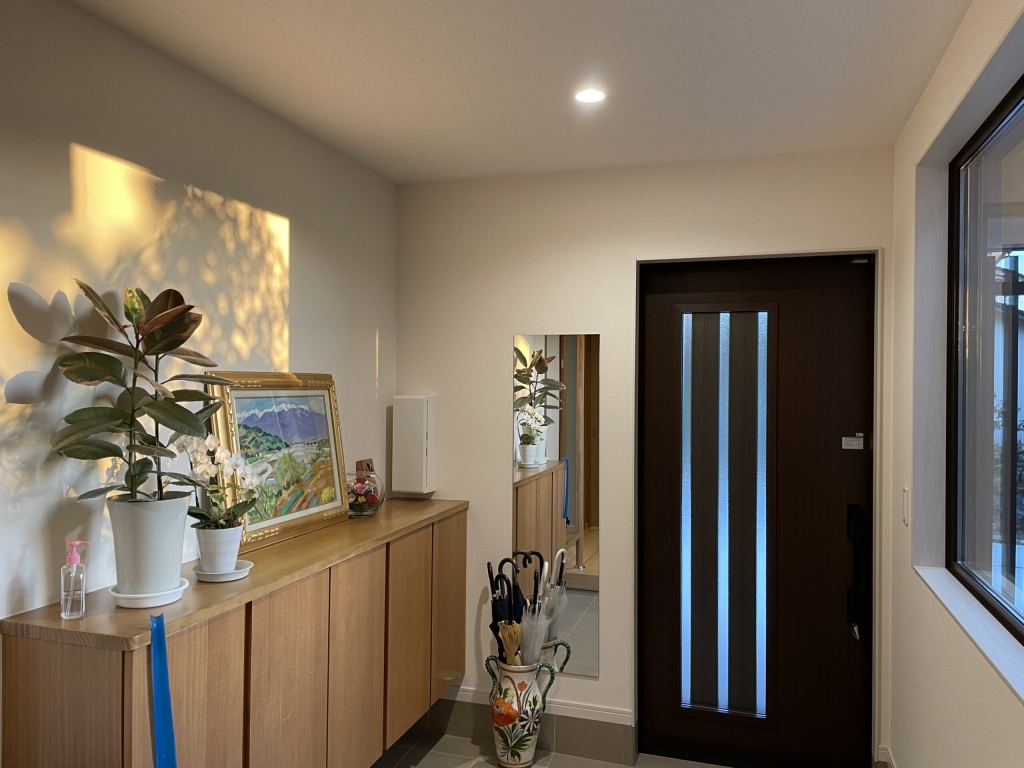 広いリビングに居ながら自然を楽しめる平屋|大黒建設｜いつまでも安心して暮らせる住まいを