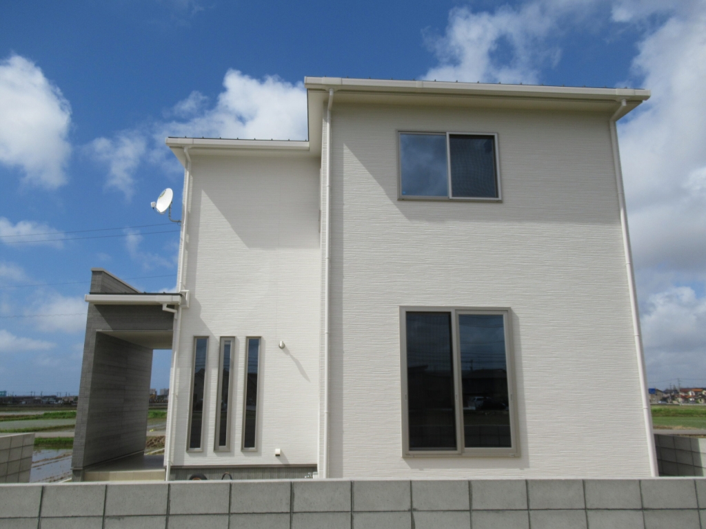 広い吹き抜けと広いウォークインクローゼットのある家|大黒建設｜いつまでも安心して暮らせる住まいを