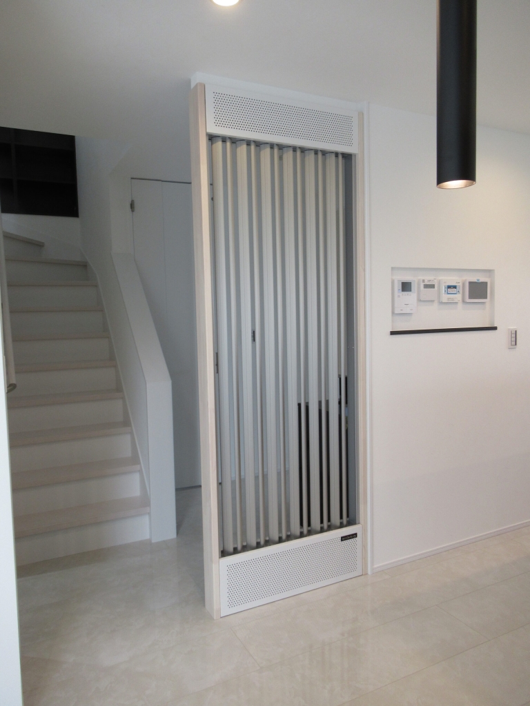 広い吹き抜けと広いウォークインクローゼットのある家|大黒建設｜いつまでも安心して暮らせる住まいを