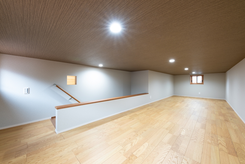 ロフトと勾配天井のある平屋|大黒建設｜いつまでも安心して暮らせる住まいを